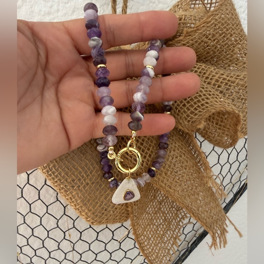 Flower Amethyst Stones Necklace